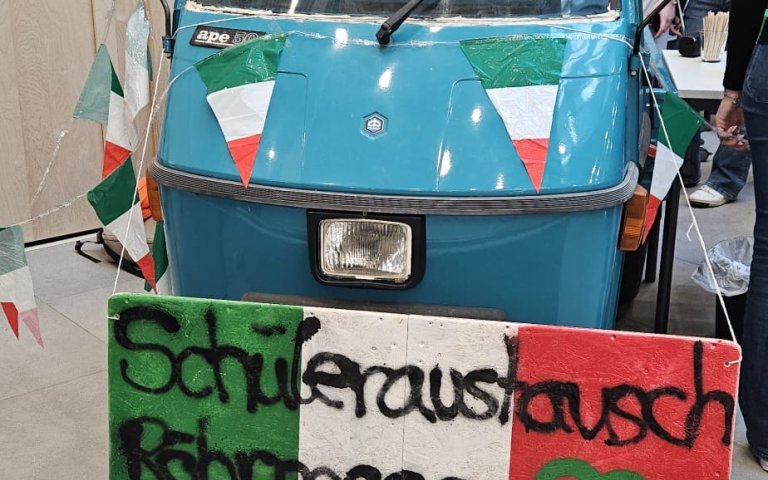 cf7aefe0-d8b0-4ed2-98c7-aaae10a60695