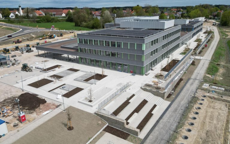 Frühling auf der Baustelle
